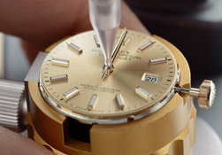 佛山积家售后维修中心-更换配件